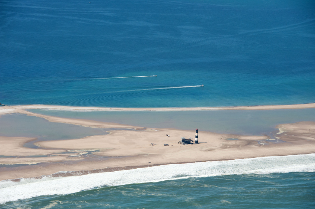 ペリカンポイント灯台 - Pelican Point Lighthouse | Secret World Trip Planner