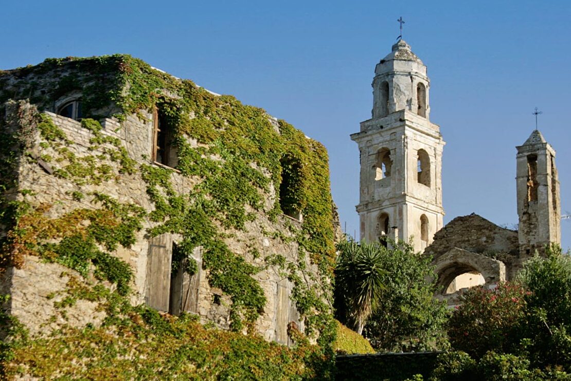 Bussana Vecchia, el pueblo de los artistas - Bussana Vecchia | Secret World Trip Planner