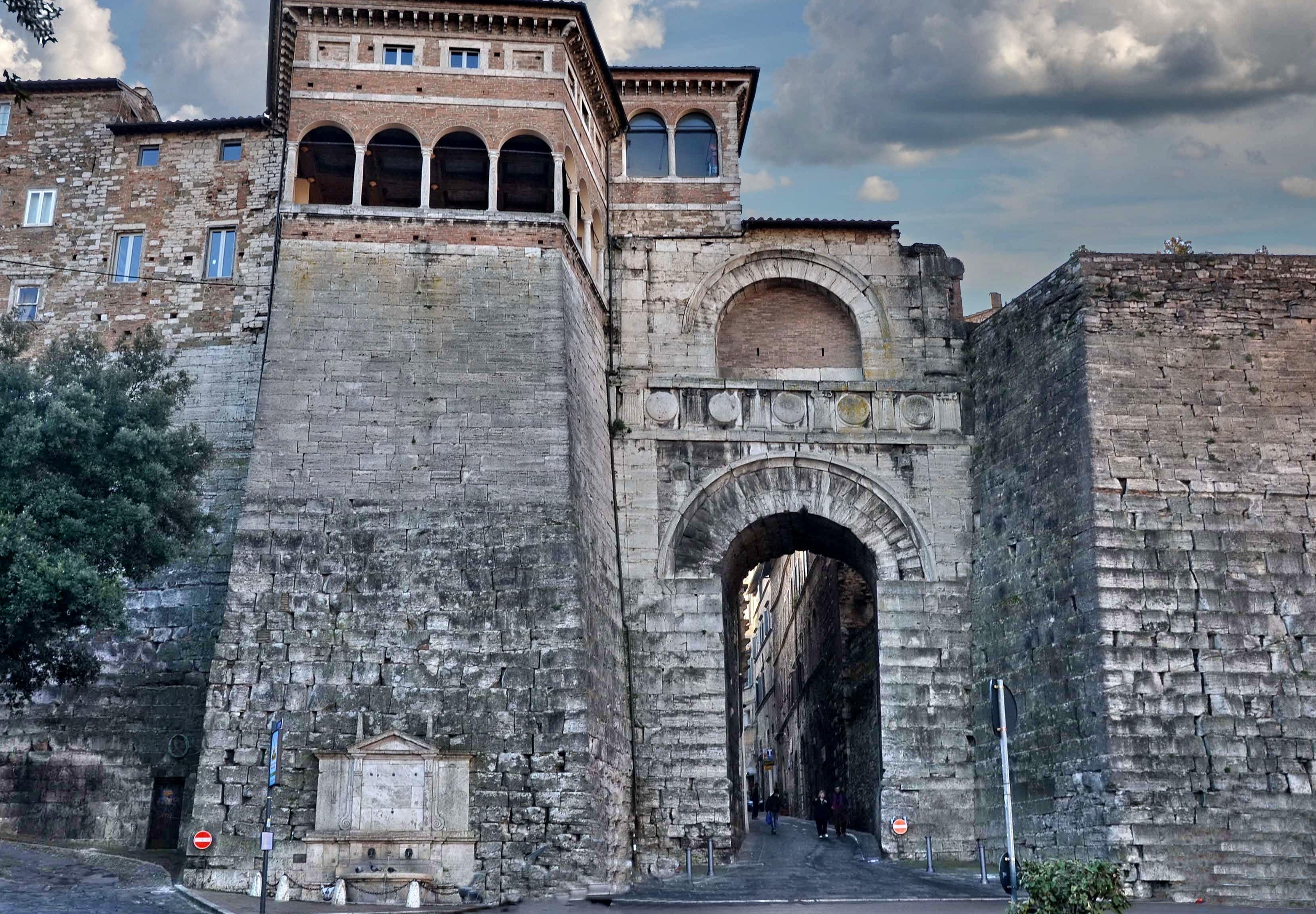 Perugia: Arco Etrusco - Perugia | Secret World Trip Planner