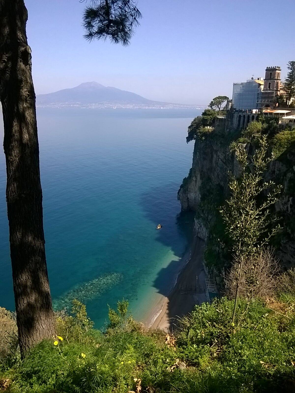 Vico Equense 의 Santissima Annunziata 교회 - Vico Equense | Secret World Trip Planner