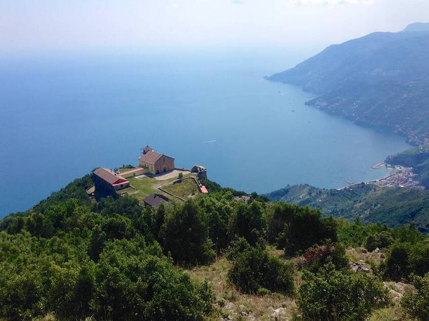 Sanktuarium Maryjne - 84010 Maiori SA | Secret World Trip Planner