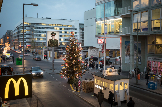 Checkpoint Charlie - Berlin | Secret World Trip Planner