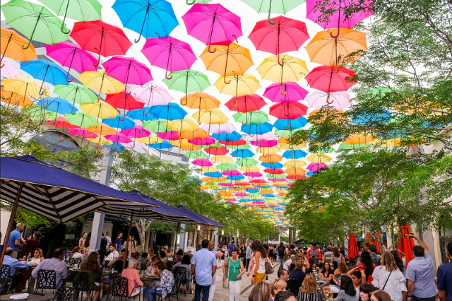 Giralda Plaza - Coral Gables | Secret World Trip Planner