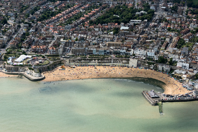 브로드스테어 - Broadstairs | Secret World Trip Planner