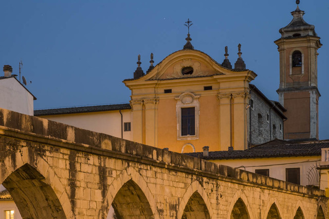 De kerk van St. Clare — Sulmona