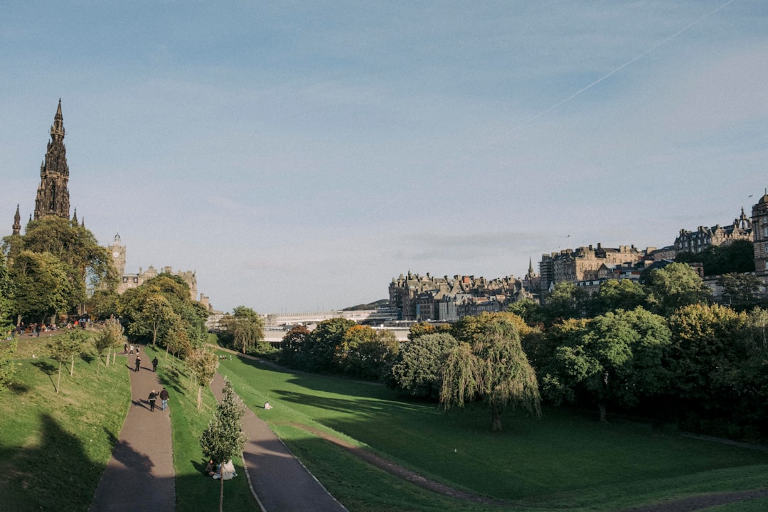 Queen Street gardens w Edynburgu - Queen St Gardens W | Secret World Trip Planner