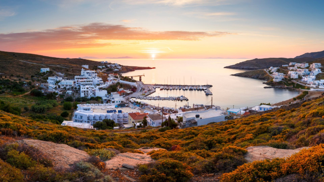 Kythnos : Le charme intemporel de la Grèce à quelques heures d'Athènes - Kythnos | Secret World Trip Planner