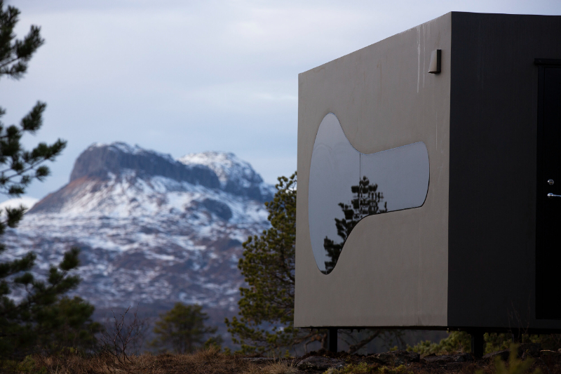 Birdbox on the Norwegian fjords - Hafstadstølsvegen 517 | Secret World Trip Planner