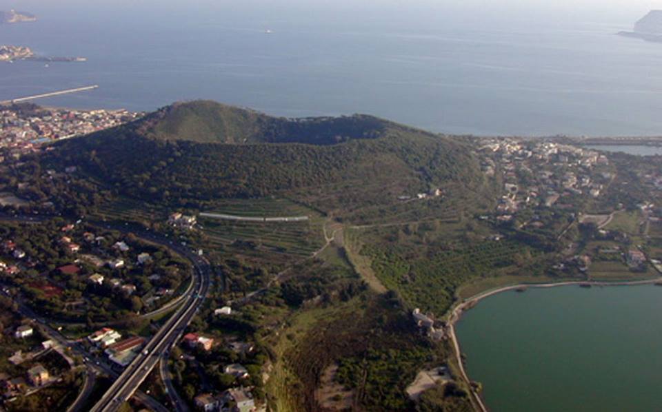 Astroni-Krater - Napoli | Secret World Trip Planner