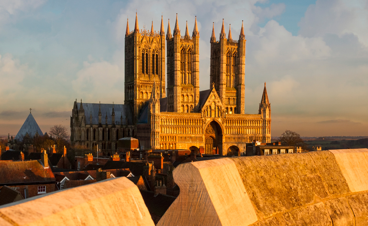 Kathedrale von Lincoln - Minster Yard | Secret World Trip Planner