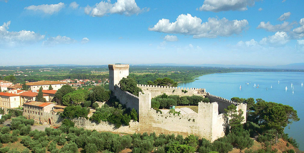 트라시메노 호수 - Lago Trasimeno | Secret World Trip Planner