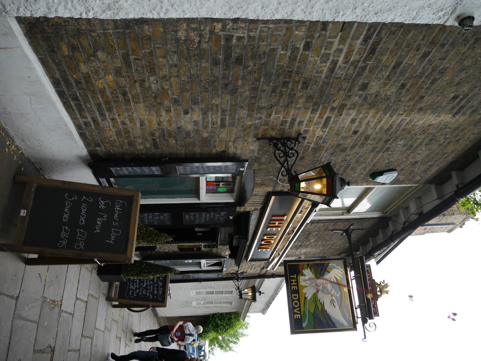 鸽子，海明威最喜欢的酒吧 - Hammersmith | Secret World Trip Planner