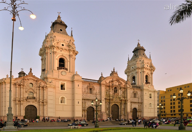 Kathedrale von Lima - Lima | Secret World Trip Planner