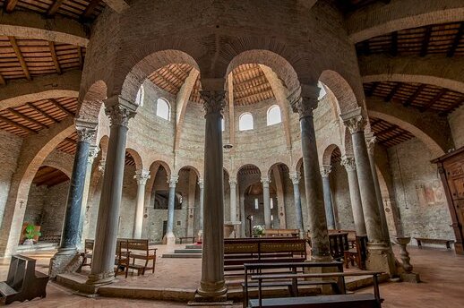 Kirche S. Michele Arcangelo: die älteste in Perugia - Perugia | Secret World Trip Planner