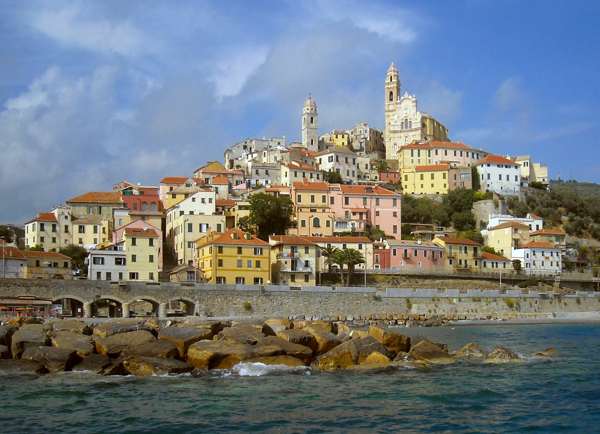 Cervo: Kerk van San Giovanni Battista - Cervo | Secret World Trip Planner