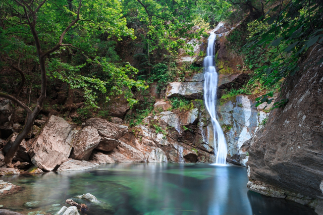 Cascada de Kalipso - Melivoia | Secret World Trip Planner