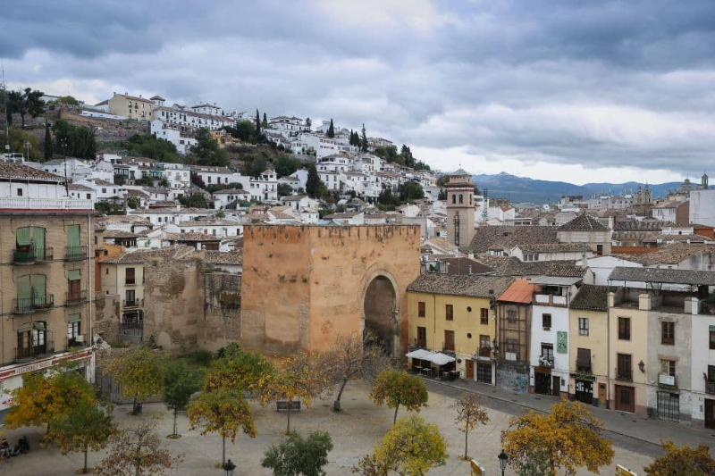 La puerta de Elvira - Granada | Secret World Trip Planner