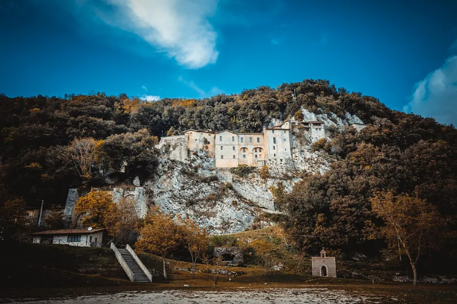 Heiligdom Hermitage van Greccio - Greccio | Secret World Trip Planner
