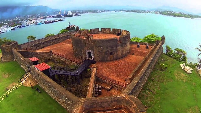 Die Festung von San Felipe - Puerto Plata | Secret World Trip Planner