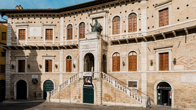 Het museumcomplex Palazzo dei Priori - Fermo | Secret World Trip Planner