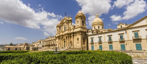 Église mère de San Nicolò - Noto | Secret World Trip Planner