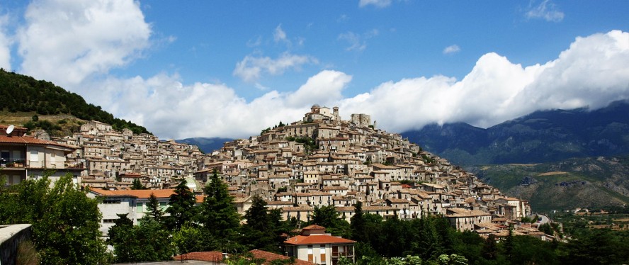 Morano Calabro de kerststal van Pollino - Morano Calabro | Secret World Trip Planner