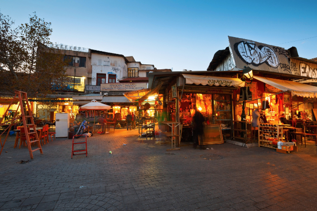 Avissinias: De bestemming voor antiek - Athina | Secret World Trip Planner