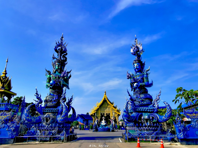 Niebieska świątynia - Amphoe Mueang Chiang Rai | Secret World Trip Planner