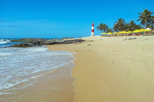 Playa de Itapuã - Itapuã | Secret World Trip Planner