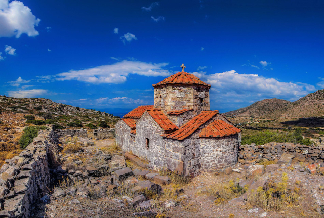 La Majestad Olvidada: El templo de Zeus en el monte Ellanion - 18010 | Secret World Trip Planner