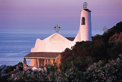 Stella Maris la iglesia de Porto Cervo - Mundo Secreto - Porto Cervo | Secret World Trip Planner