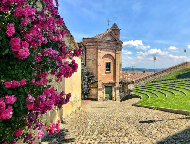 Borgo dei Borghi : Monforte d'Alba jest małym klejnotem Langhe. - Monforte d'Alba | Secret World Trip Planner