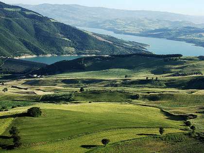 Meer Occhito - Lago di Occhito | Secret World Trip Planner