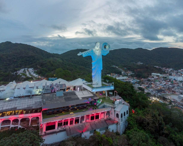 Christus das Licht - Balneário Camboriú - SC | Secret World Trip Planner