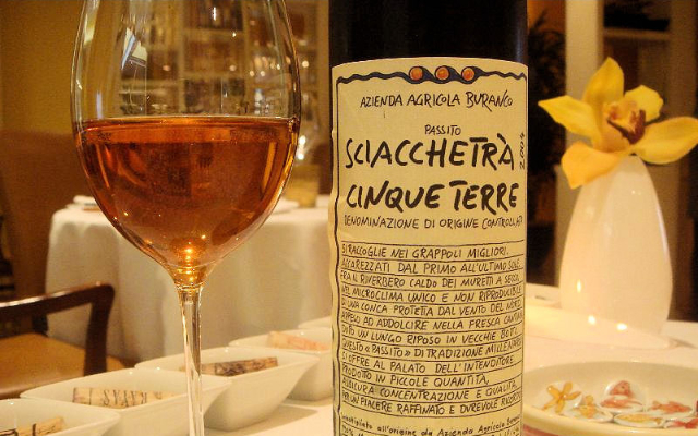 Vin de raisins secs Sciacchetrà - Riomaggiore | Secret World Trip Planner