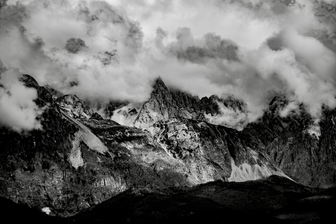 Picos de Tymfi - Tinfea 440 10 | Secret World Trip Planner