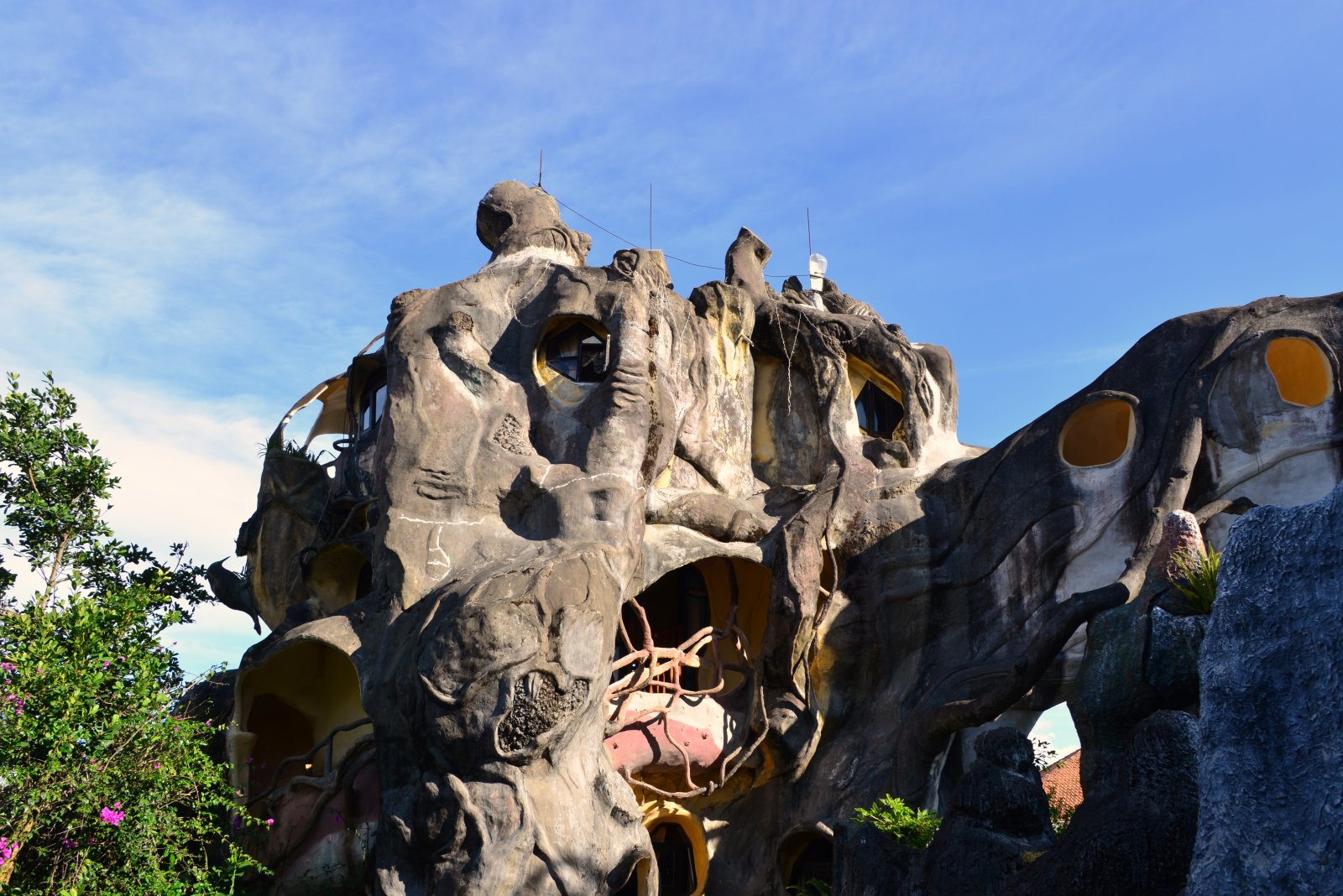 The Crazy House of Dalat in Vietnam - Thành phố Đà Lạt | Secret World Trip Planner