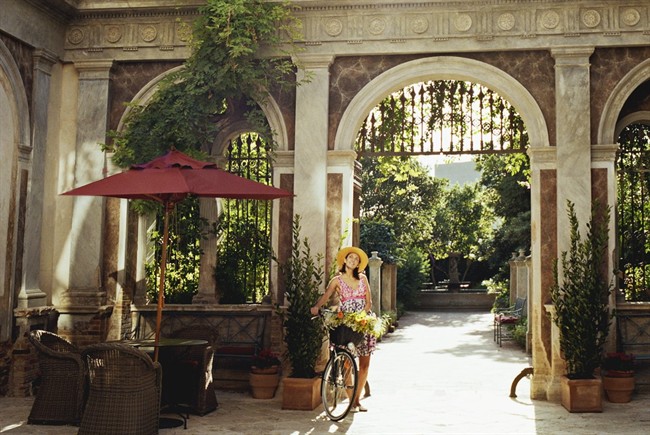 Palazzo Margherita en Francis Ford Coppola - Bernalda | Secret World Trip Planner