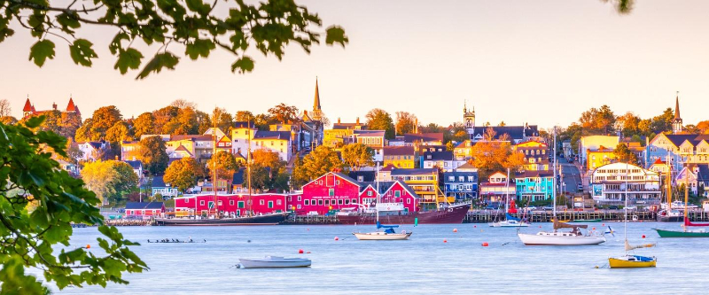 卢嫩堡老城 - Lunenburg | Secret World Trip Planner