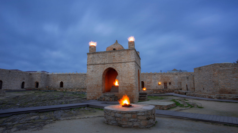 Ateshgah, el templo del fuego de Bakú - Tazeh Kand-e-Nosrat Abad | Secret World Trip Planner