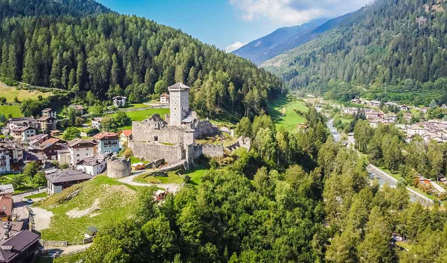 Kasteel San Michele — Ossana