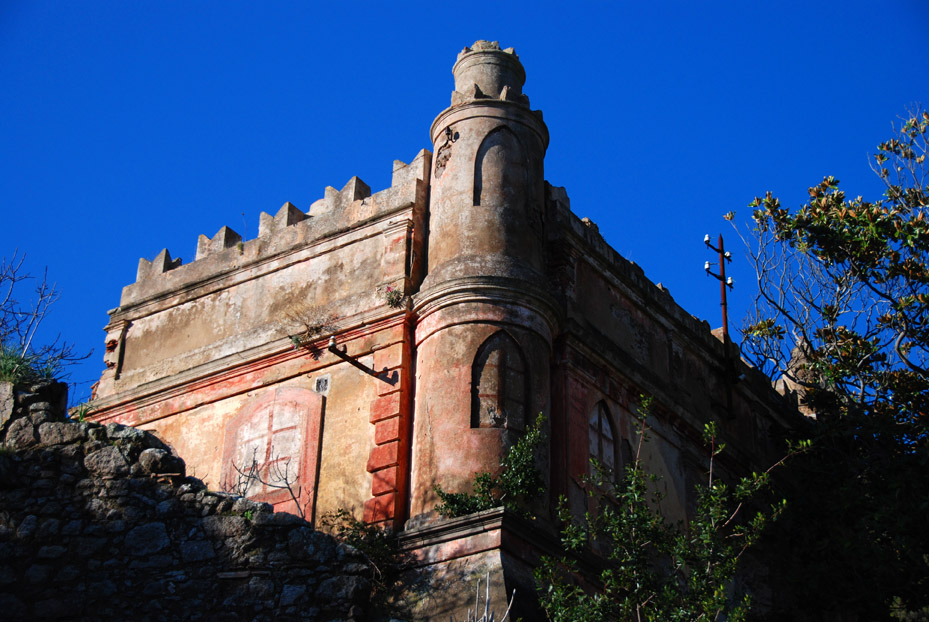 Ehemaliges Gefängnis Capraia Island - Isola di Capraia | Secret World Trip Planner