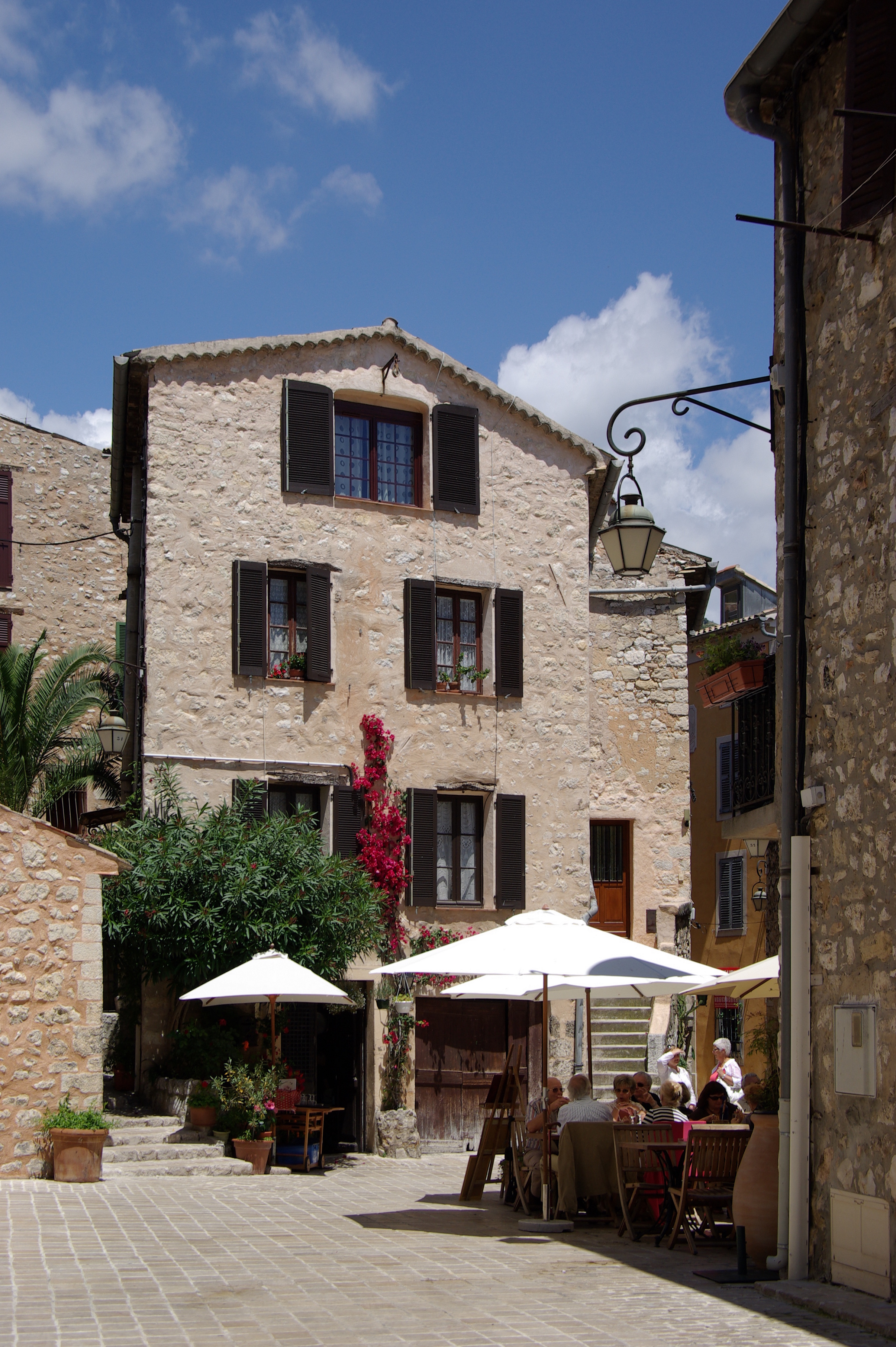 Tourrettes sur Loup, el pueblo de las violetas - Tourrettes-sur-Loup | Secret World Trip Planner