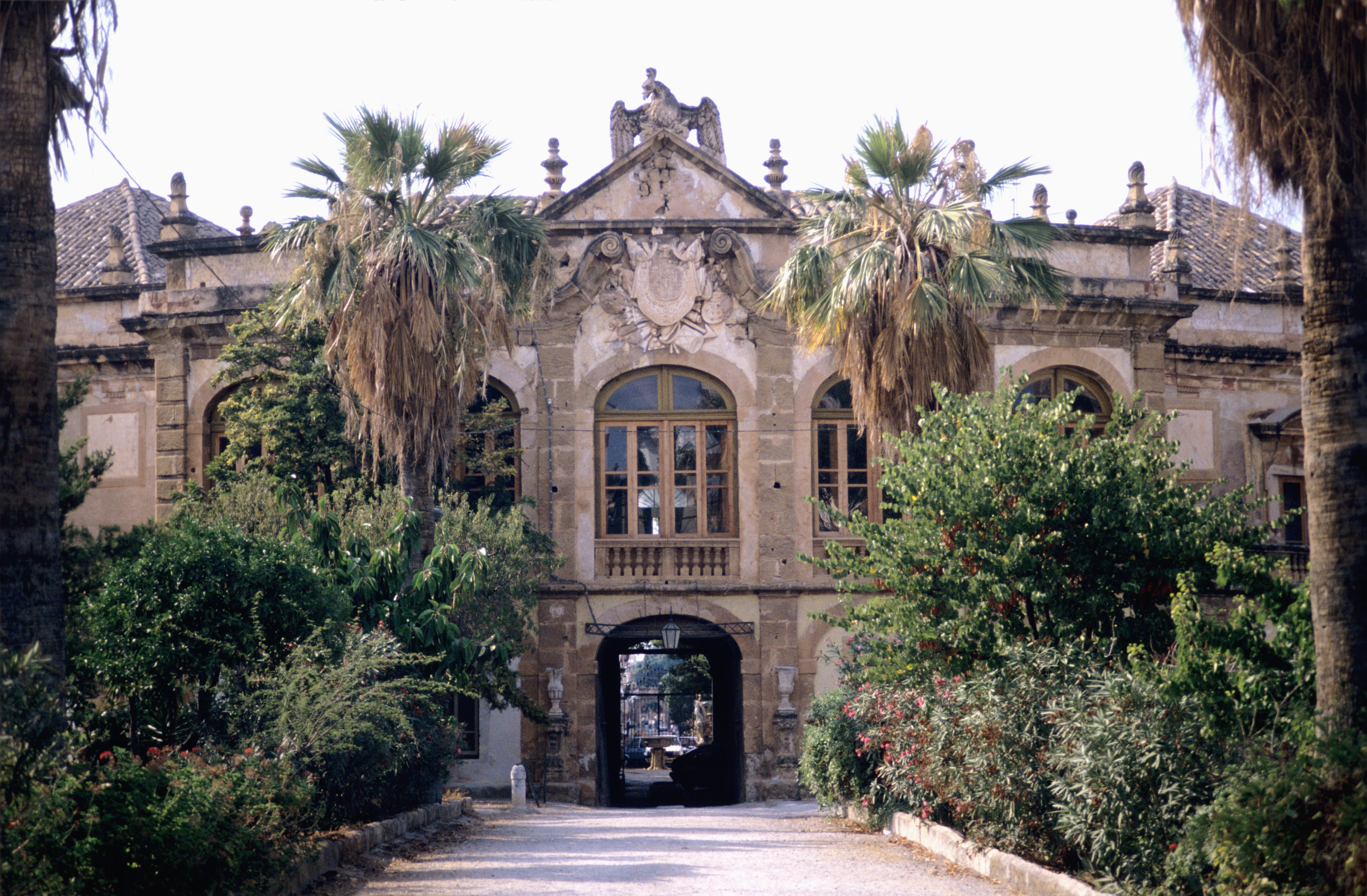Villa Palagonia también conocida como Villa de los Monstruos - Bagheria | Secret World Trip Planner