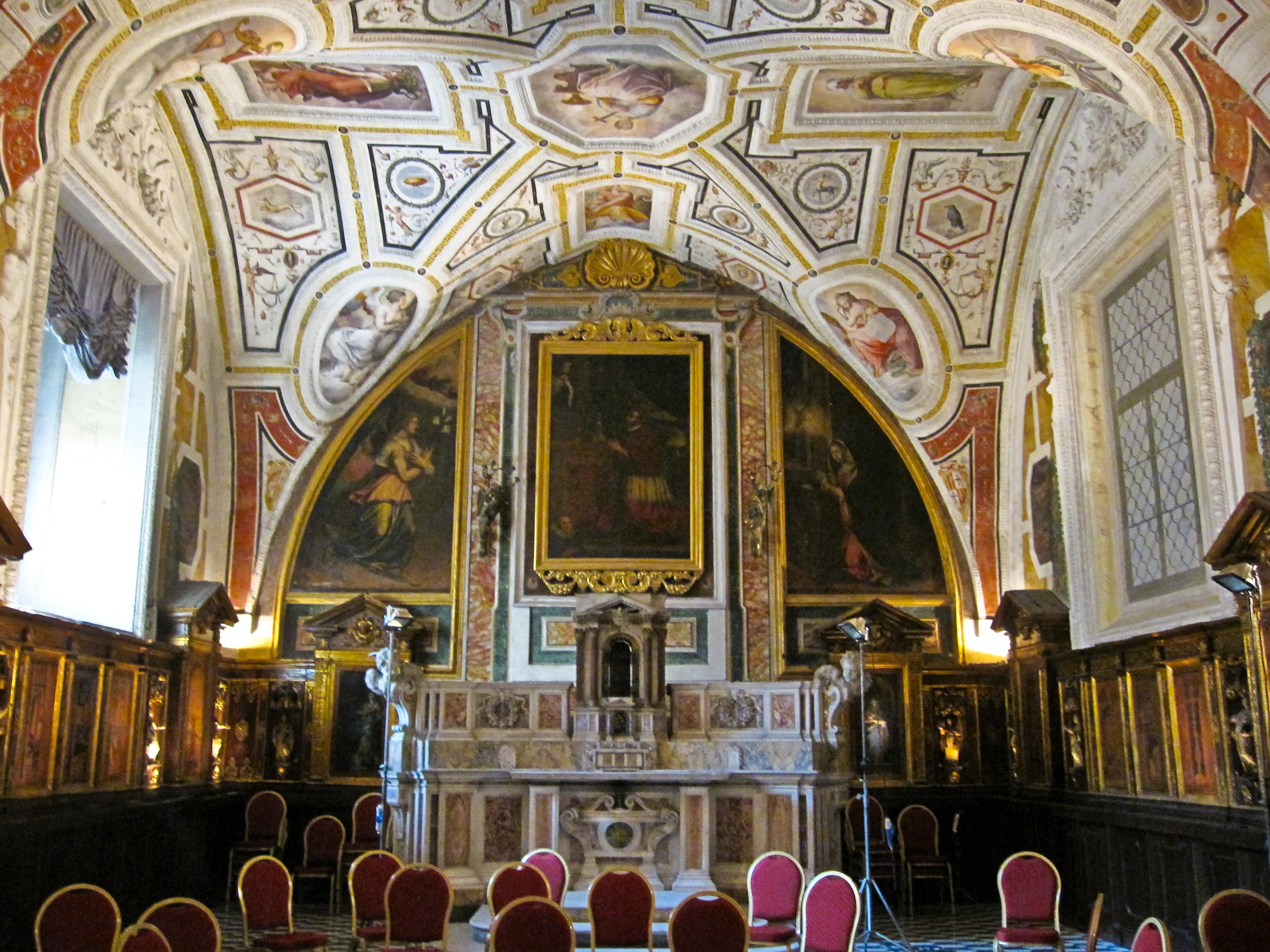 Церковь Сант-Анна-Деи-Ломбарди - Napoli | Secret World Trip Planner