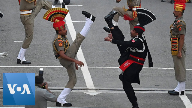 Wagah border ceremony - Hardo Rattan | Secret World Trip Planner