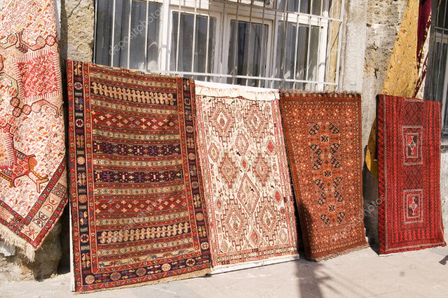 Las alfombras de Estambul - Piazza Beyazit | Secret World Trip Planner