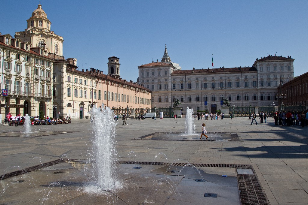 캐슬 스퀘어 - Torino | Secret World Trip Planner
