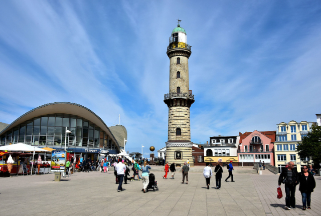 Phare de Warnemünde - Rostock | Secret World Trip Planner