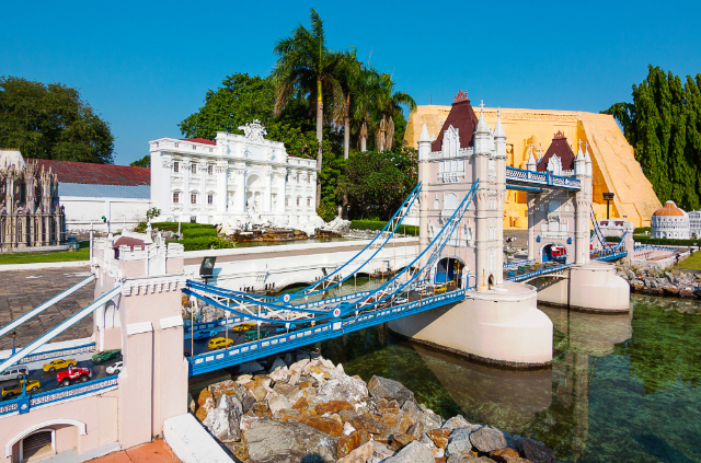 Mini Siamês - Muang Pattaya | Secret World Trip Planner